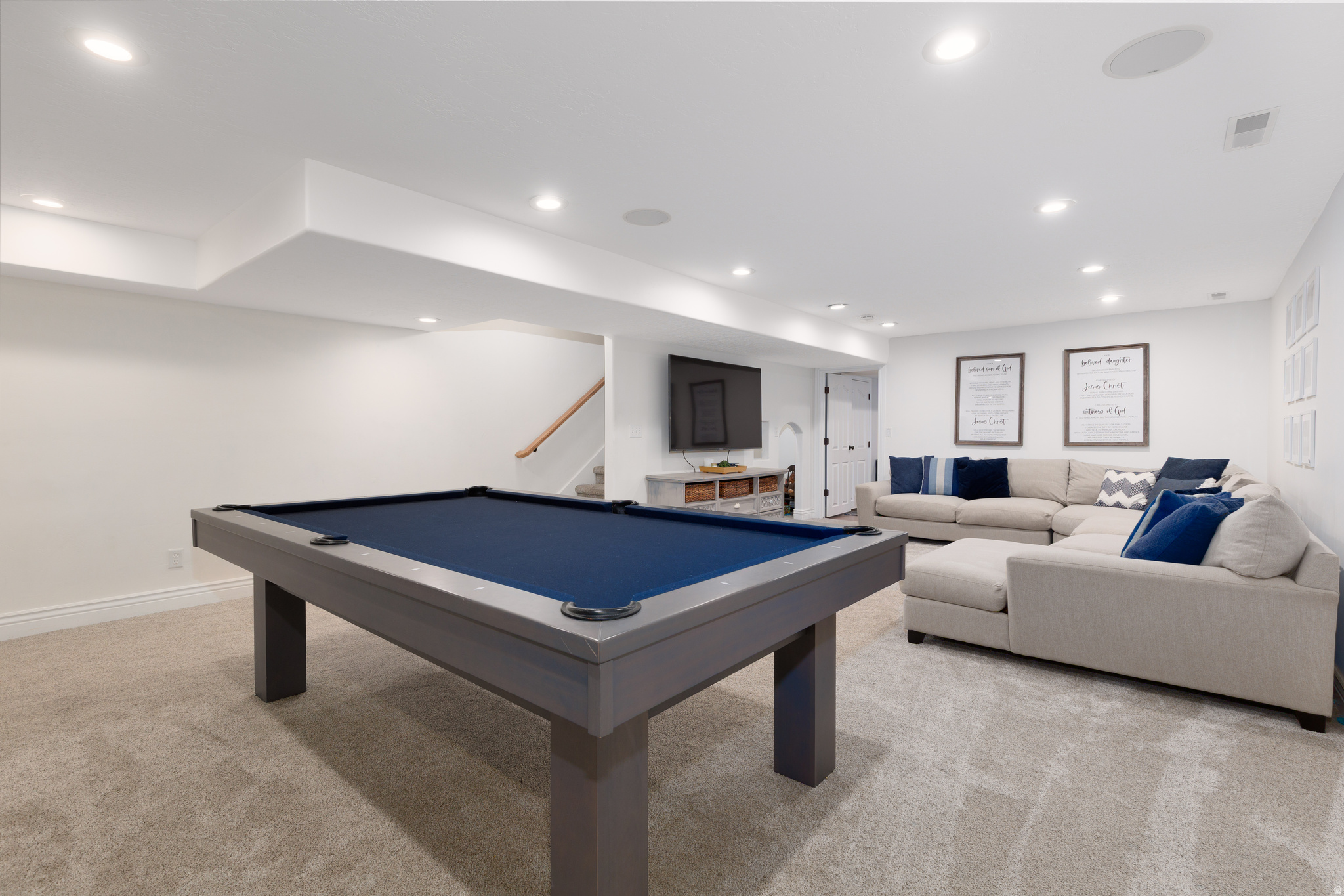 NORTH TEMPLE ESTATES - Residential