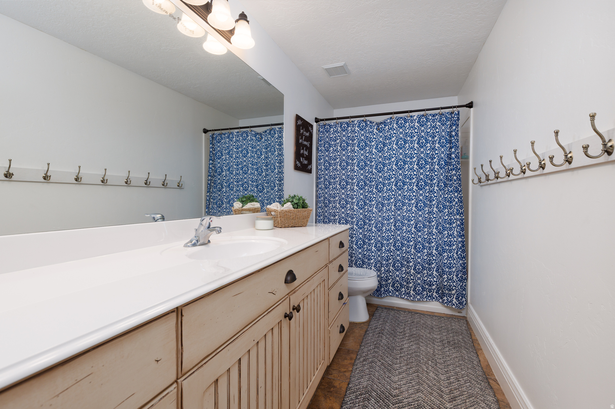 NORTH TEMPLE ESTATES - Residential