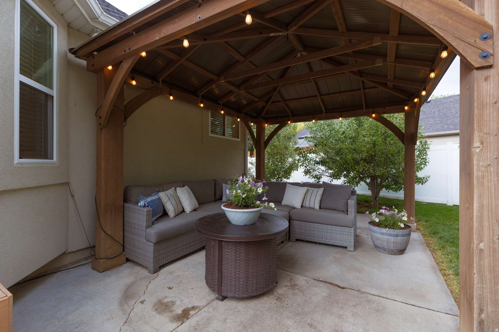 NORTH TEMPLE ESTATES - Residential
