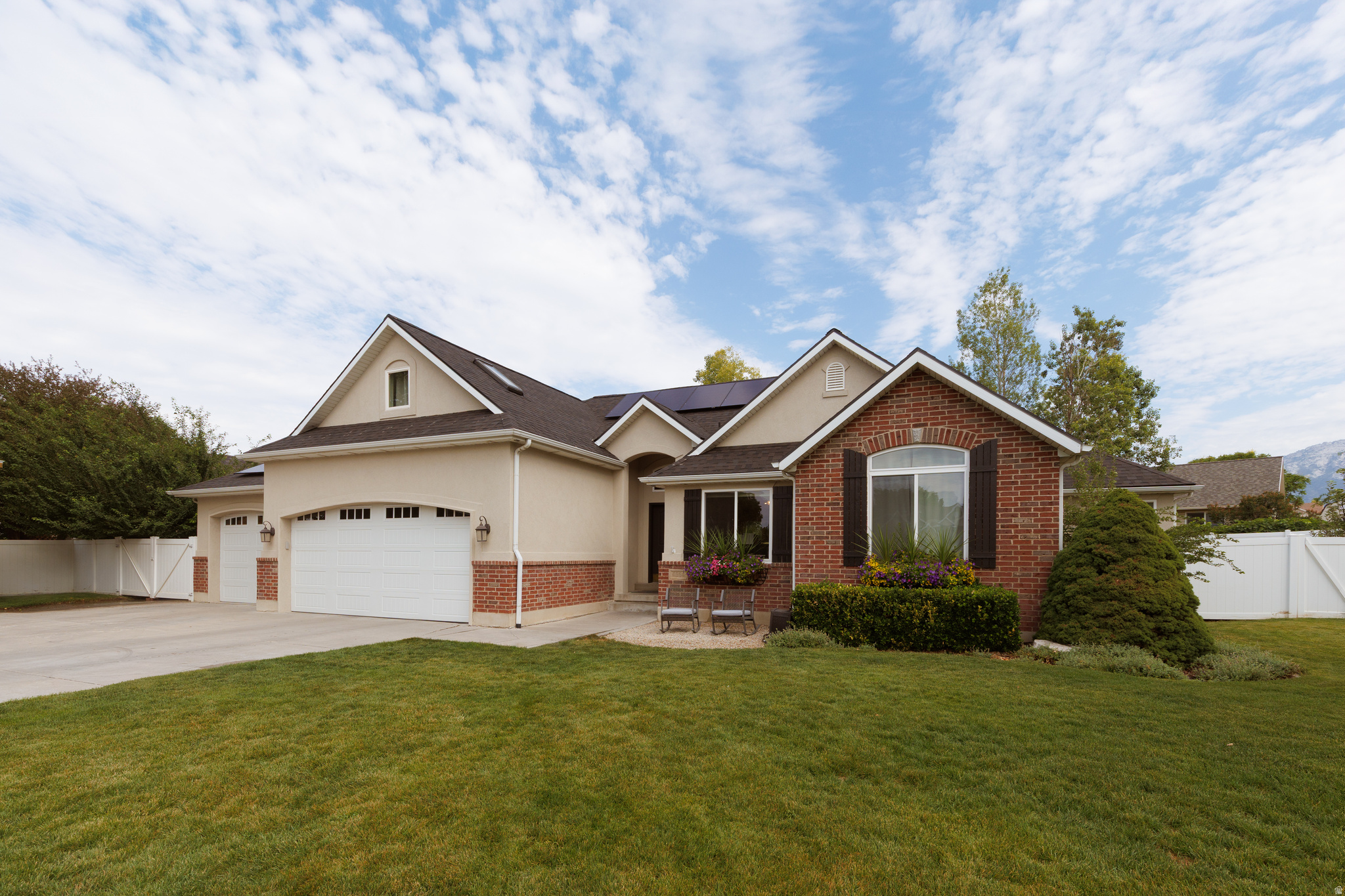 NORTH TEMPLE ESTATES - Residential