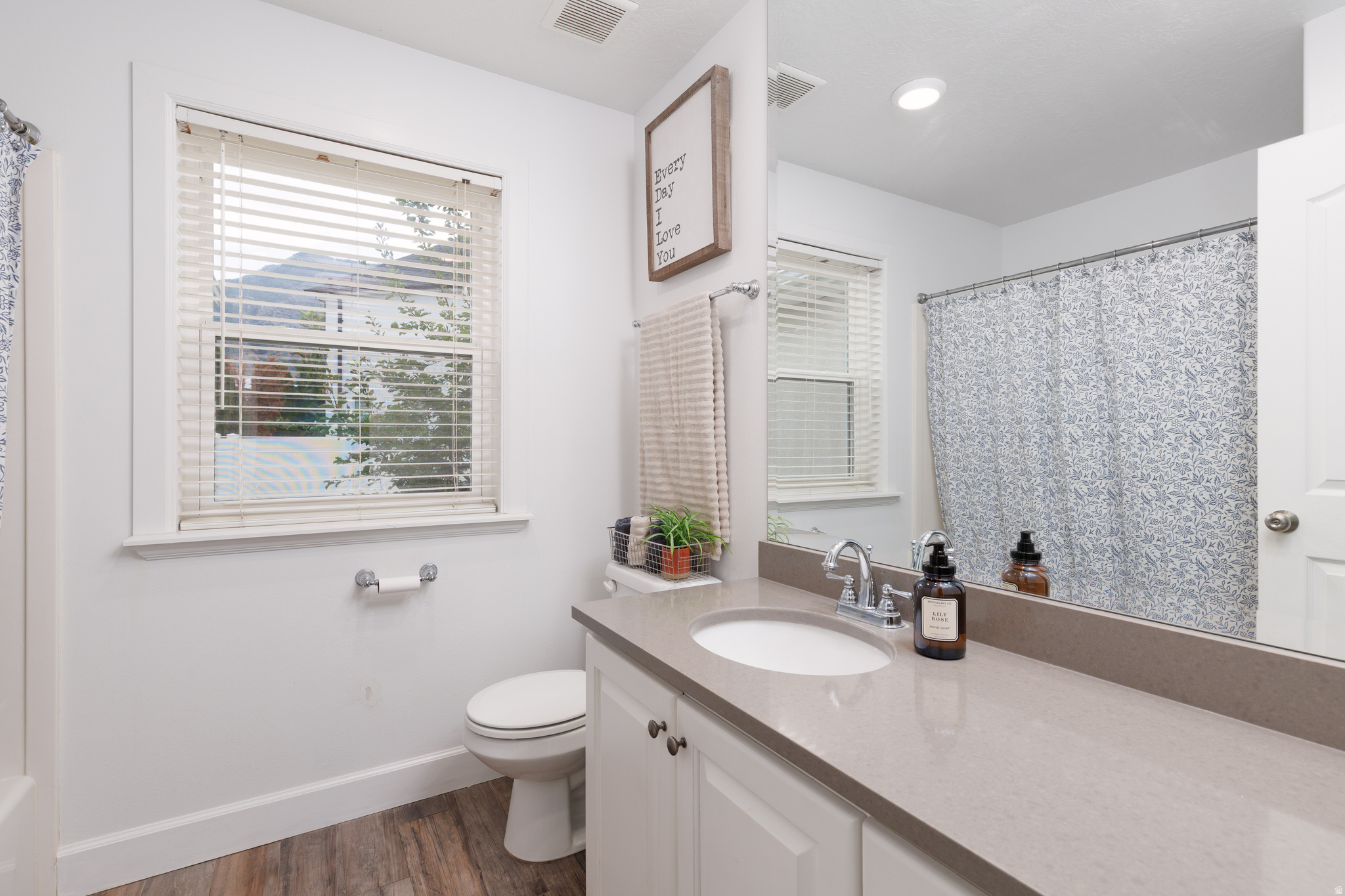 NORTH TEMPLE ESTATES - Residential