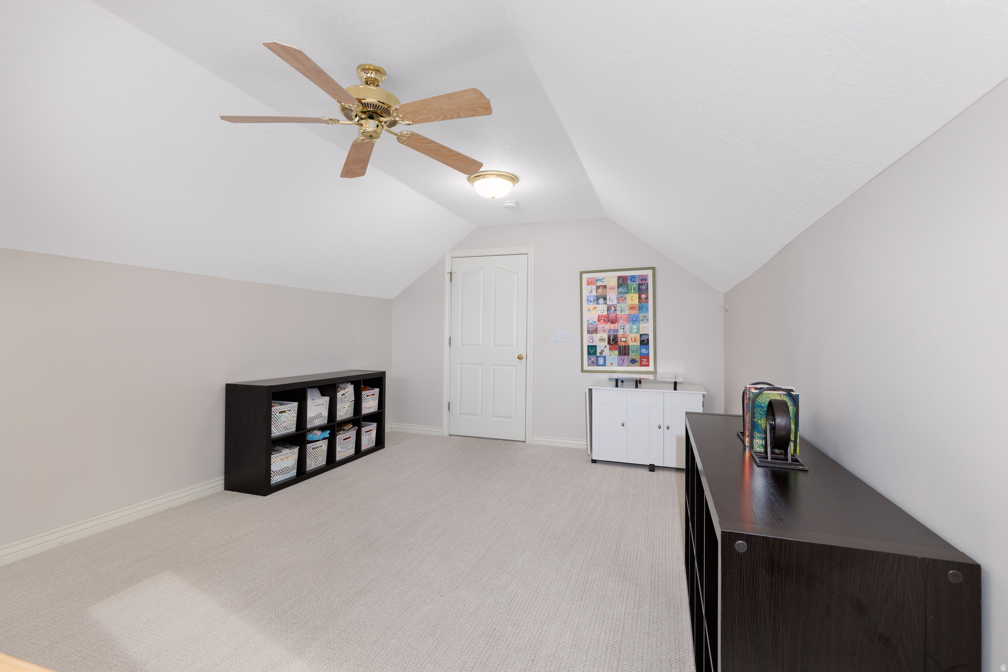 NORTH TEMPLE ESTATES - Residential