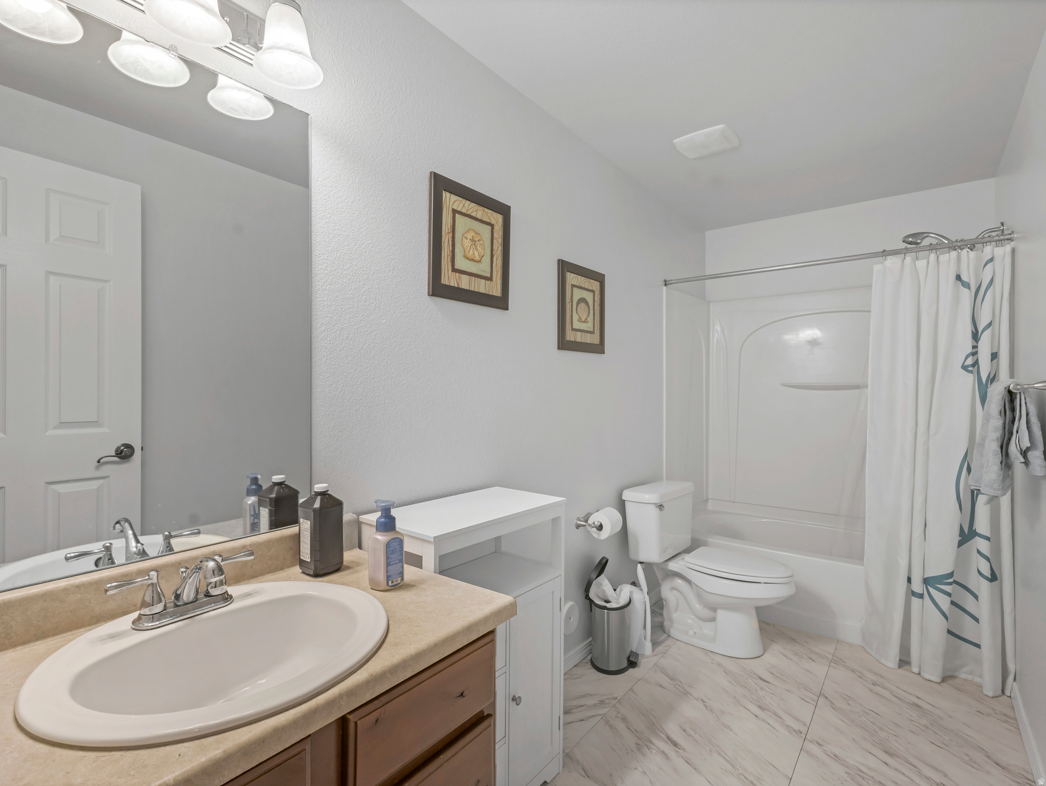 THE VILLAGE OF HAWKS LANDING - Residential