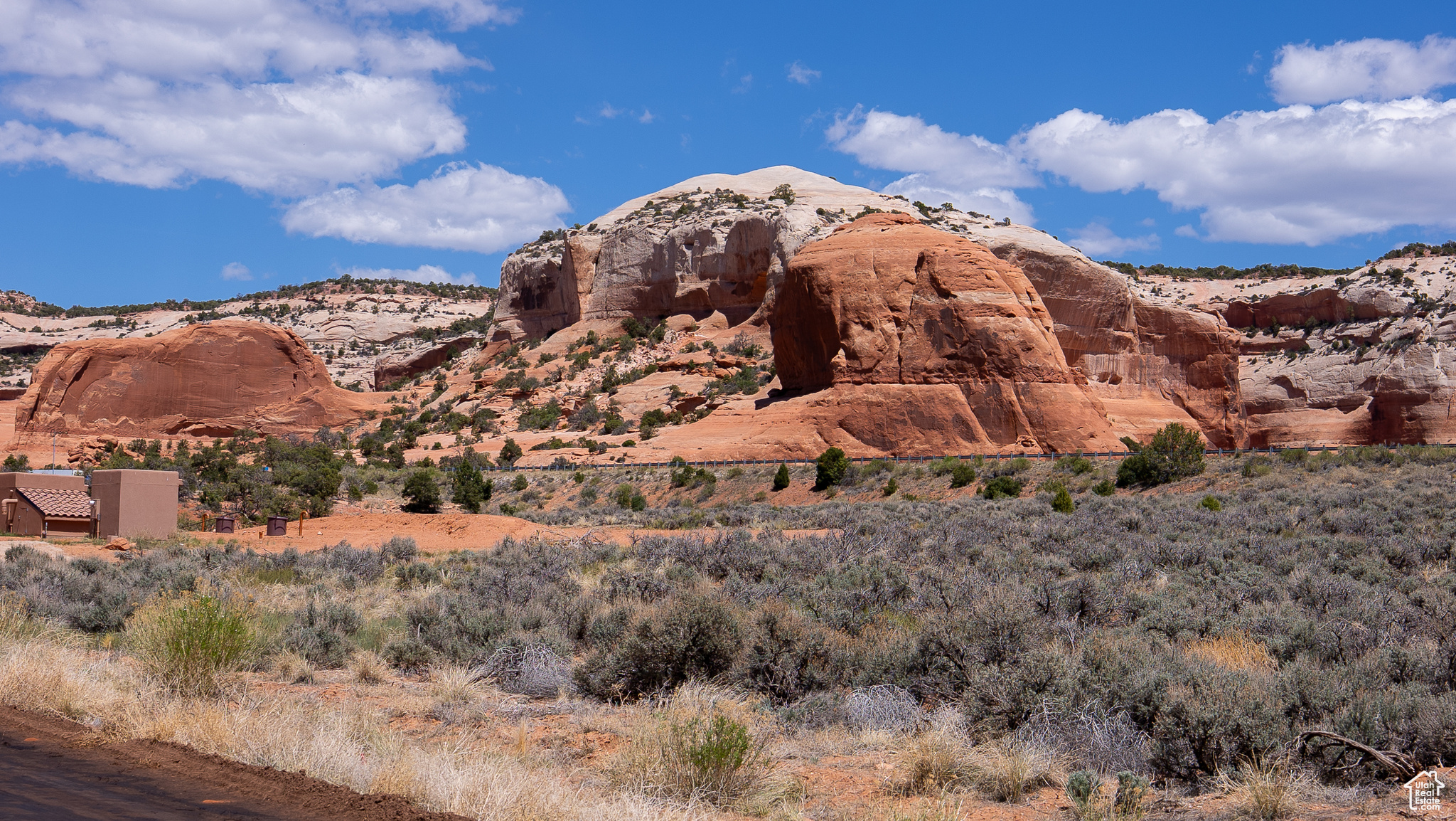 WILSON ARCH - Land