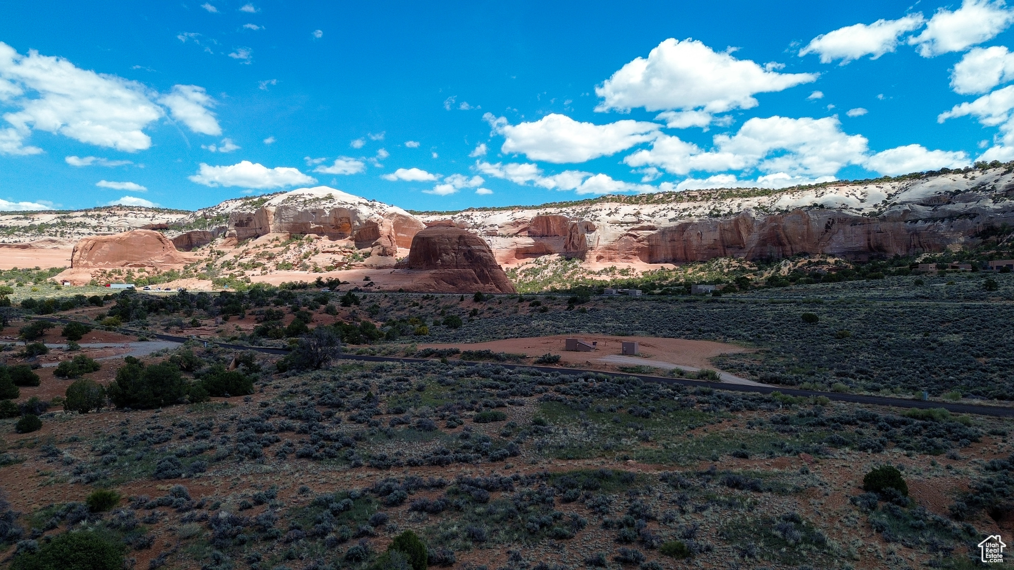 WILSON ARCH - Land