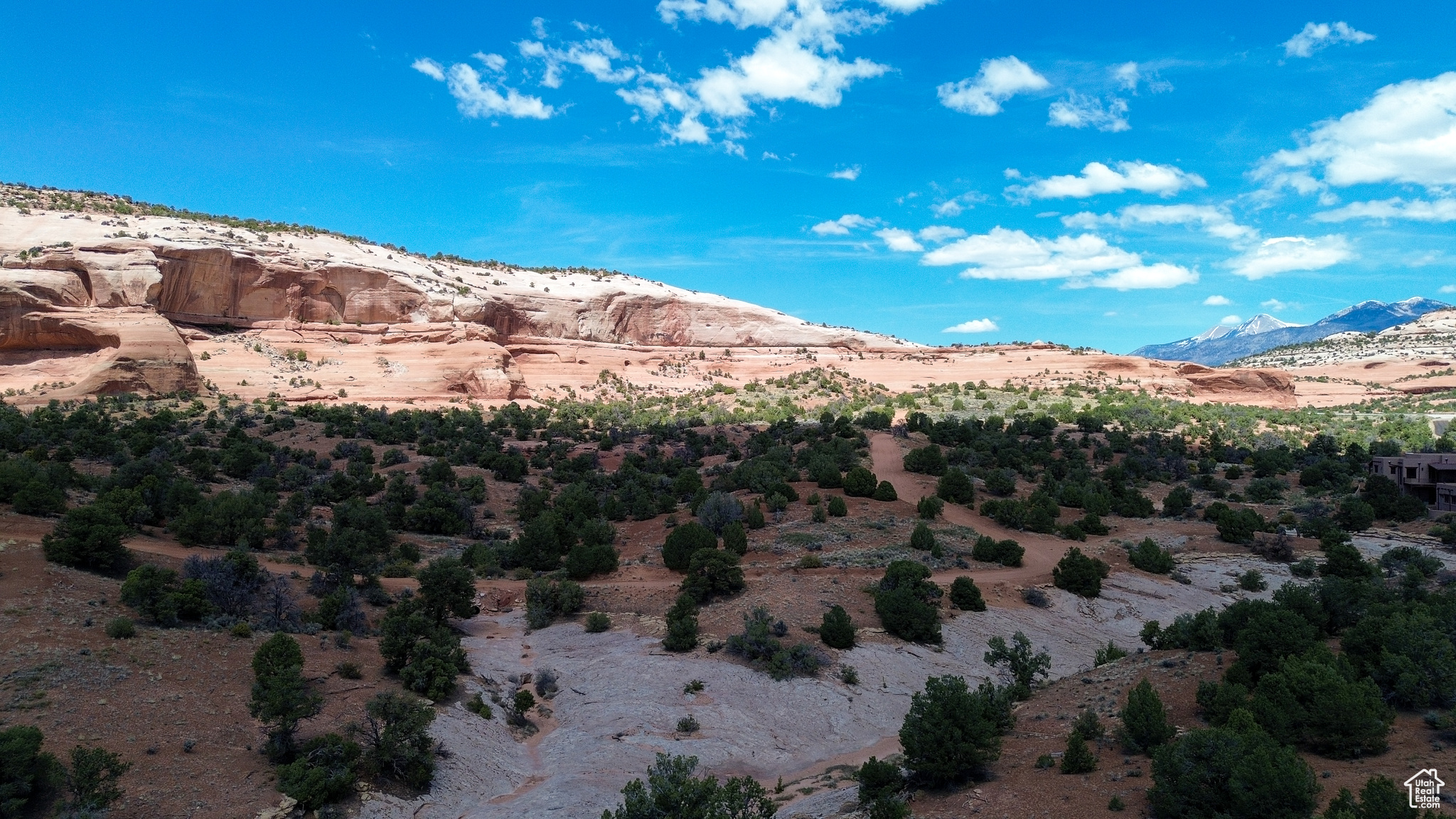 WILSON ARCH - Land