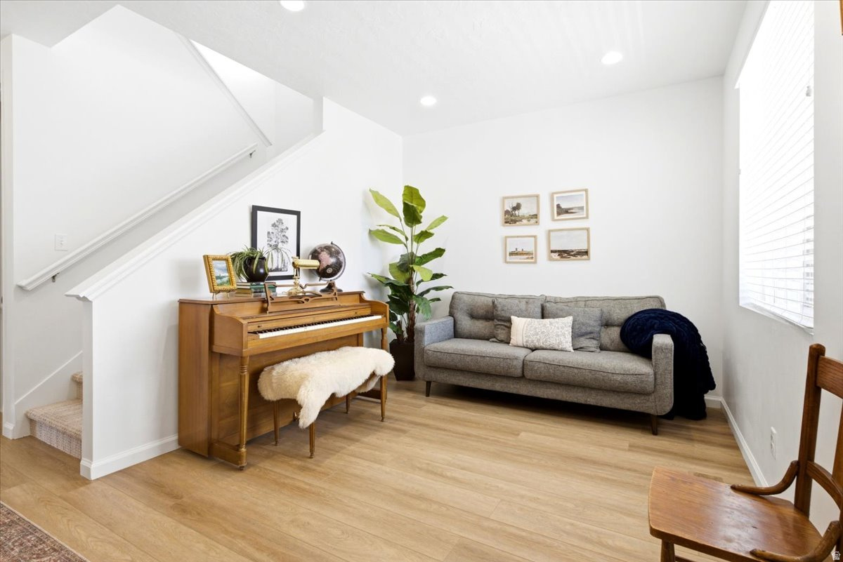 VILLAGE OF HAWKS ESTATES - Residential