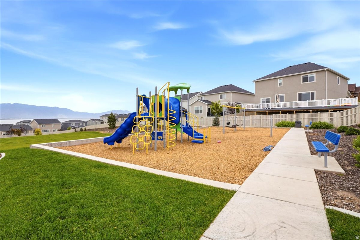 VILLAGE OF HAWKS ESTATES - Residential