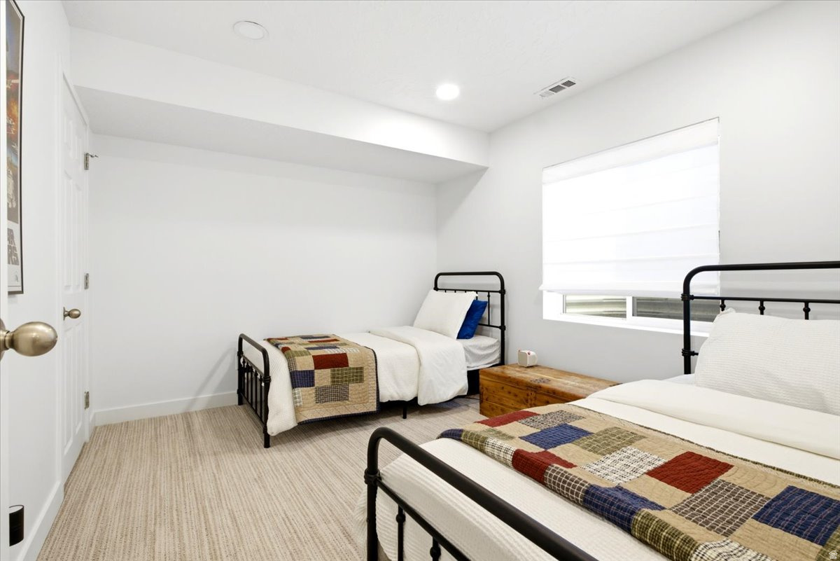 VILLAGE OF HAWKS ESTATES - Residential