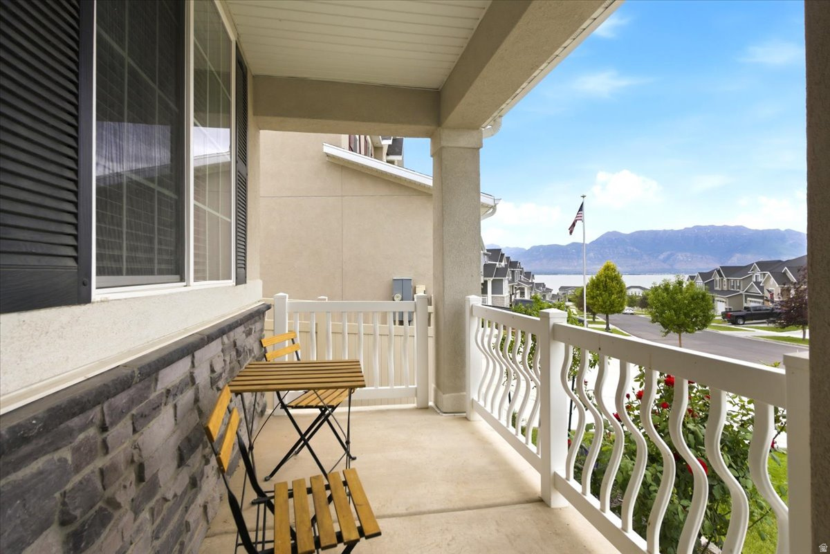 VILLAGE OF HAWKS ESTATES - Residential