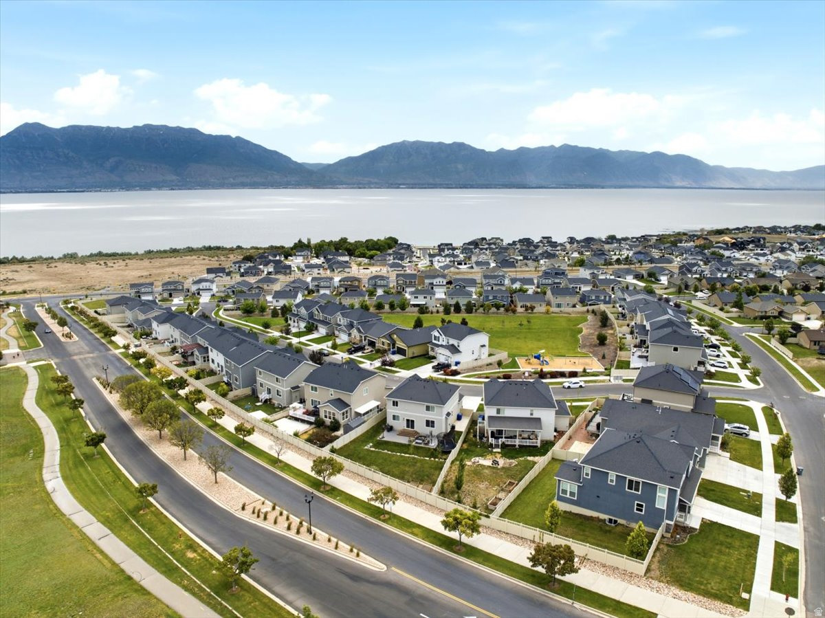 VILLAGE OF HAWKS ESTATES - Residential