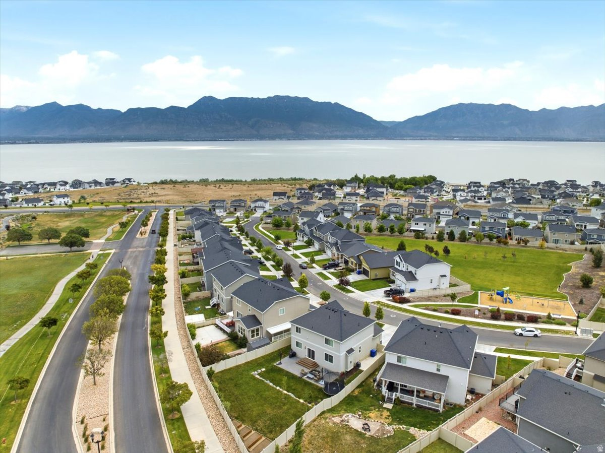 VILLAGE OF HAWKS ESTATES - Residential