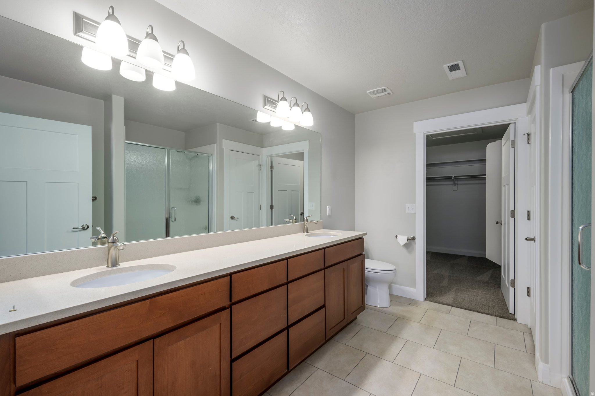 THE VILLAS AT WATERS EDGE - Residential