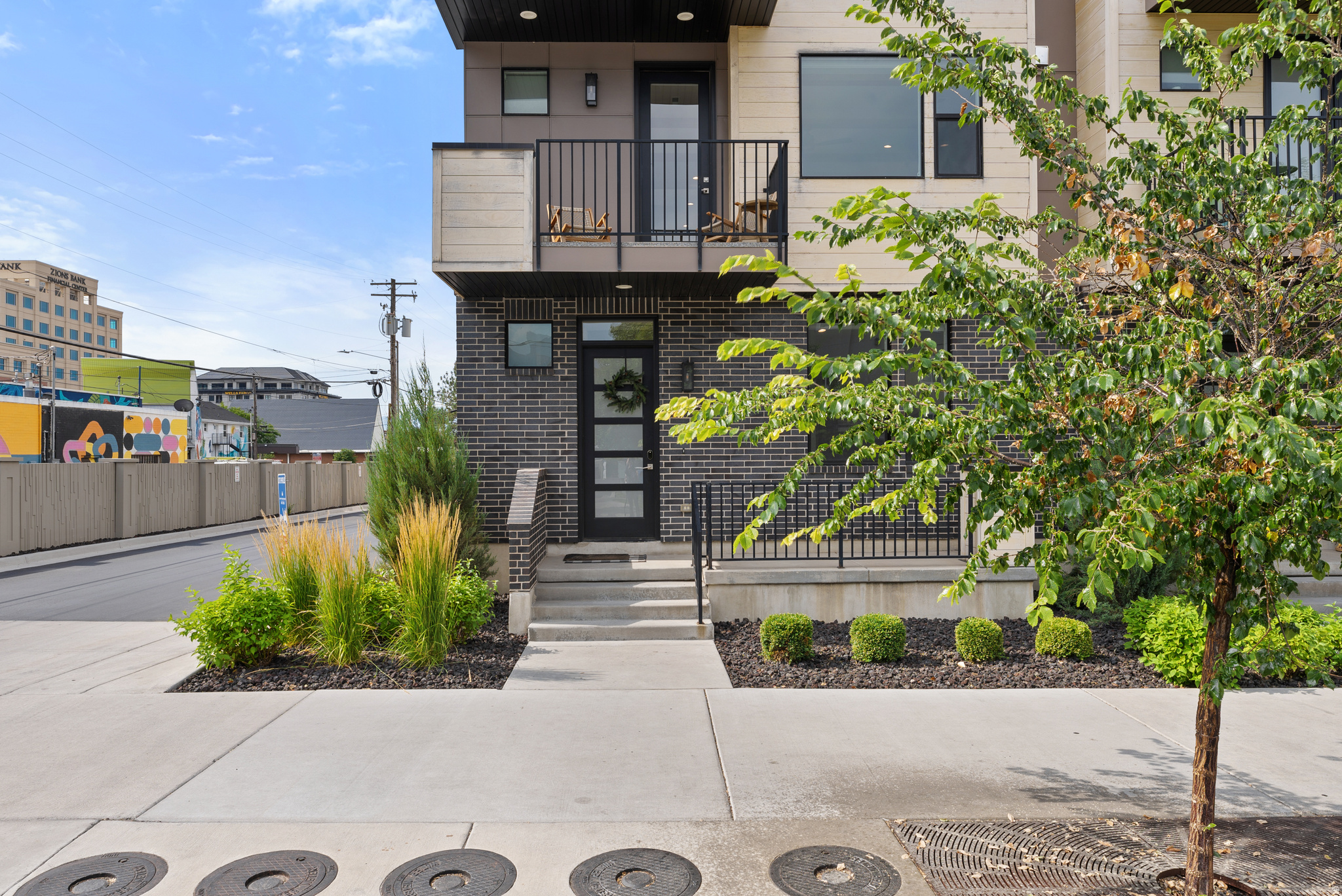 250 I STREET - Residential