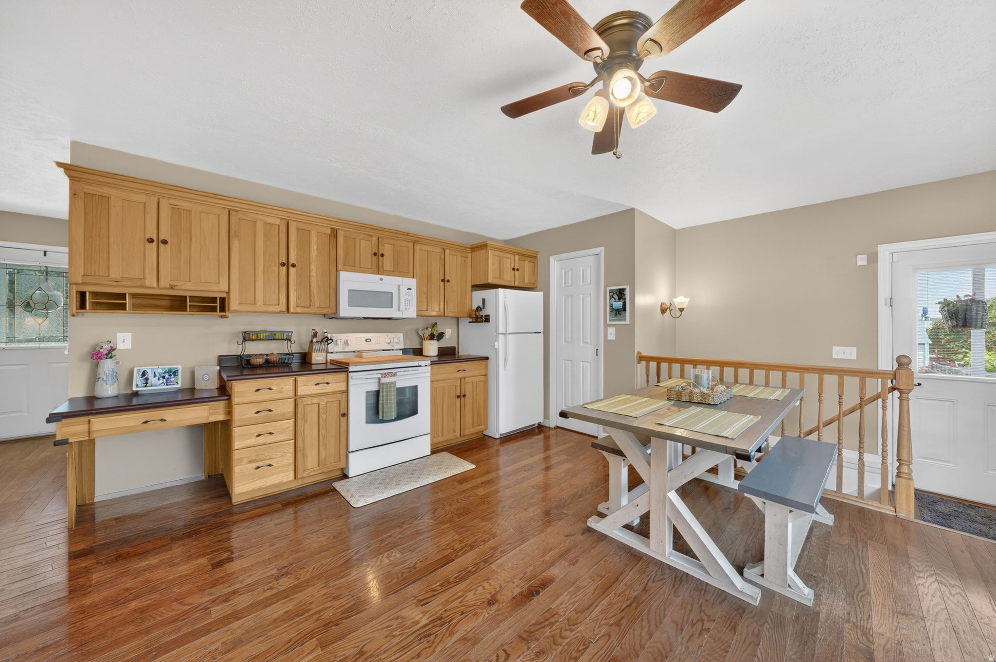 BROOK HOLLOW ESTATES - Residential