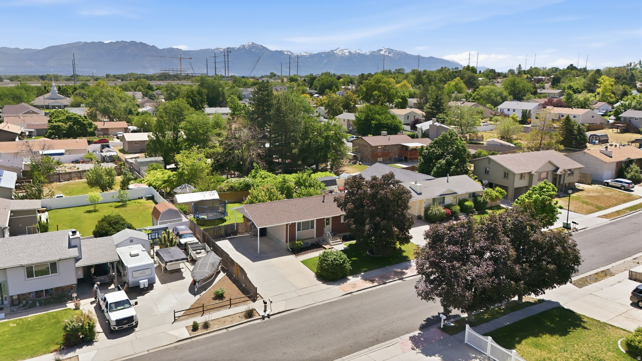 BROOK HOLLOW ESTATES - Residential