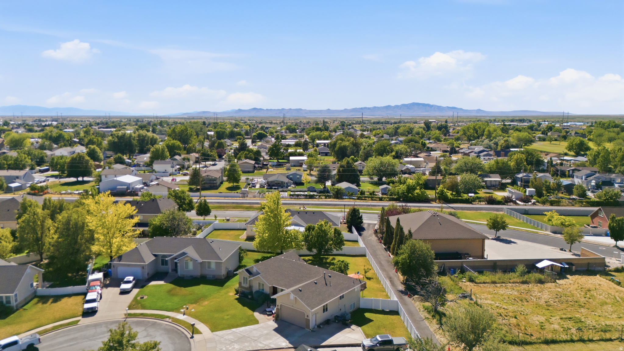WESTERN ESTATES - Residential