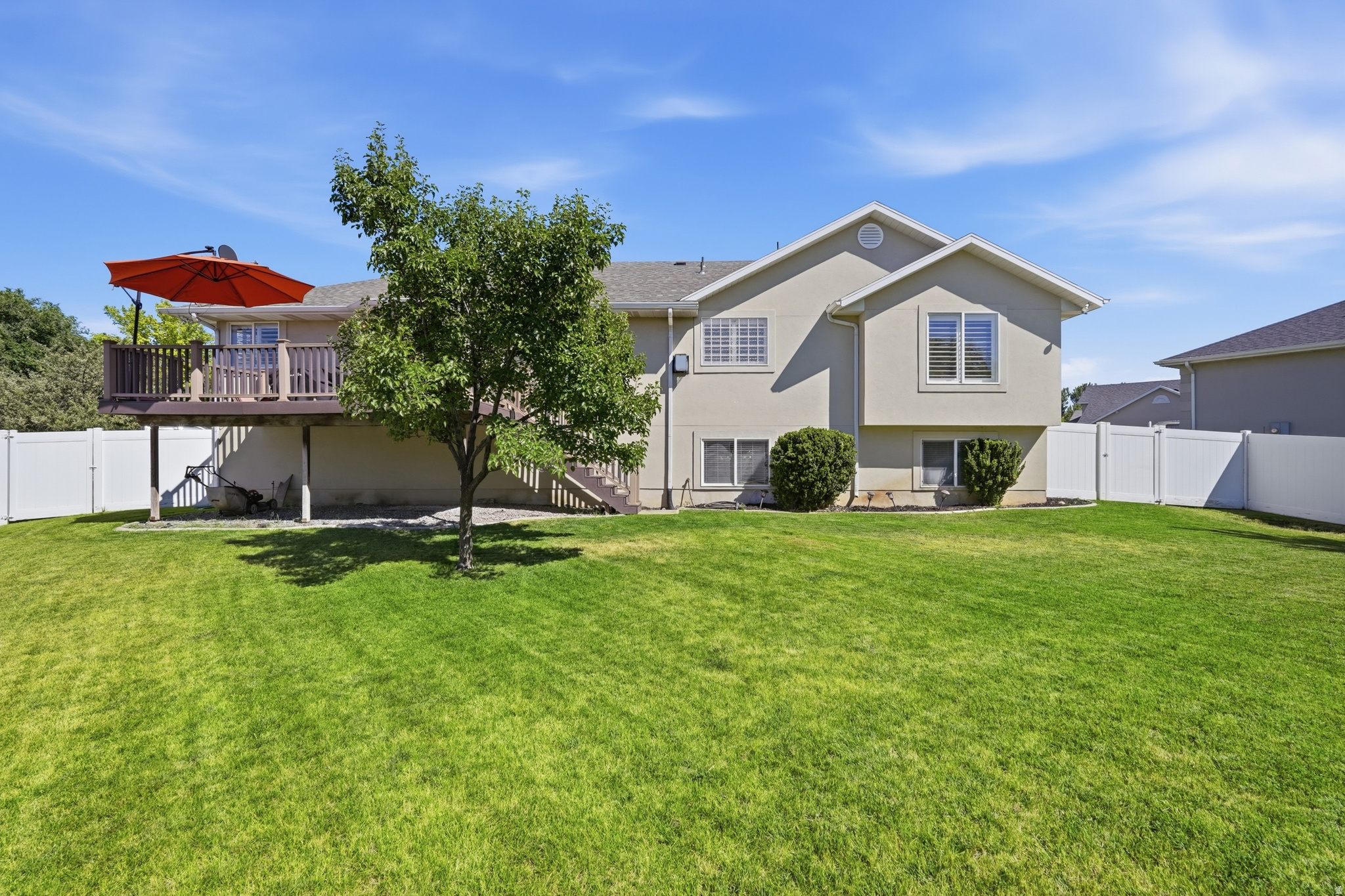 WESTERN ESTATES - Residential