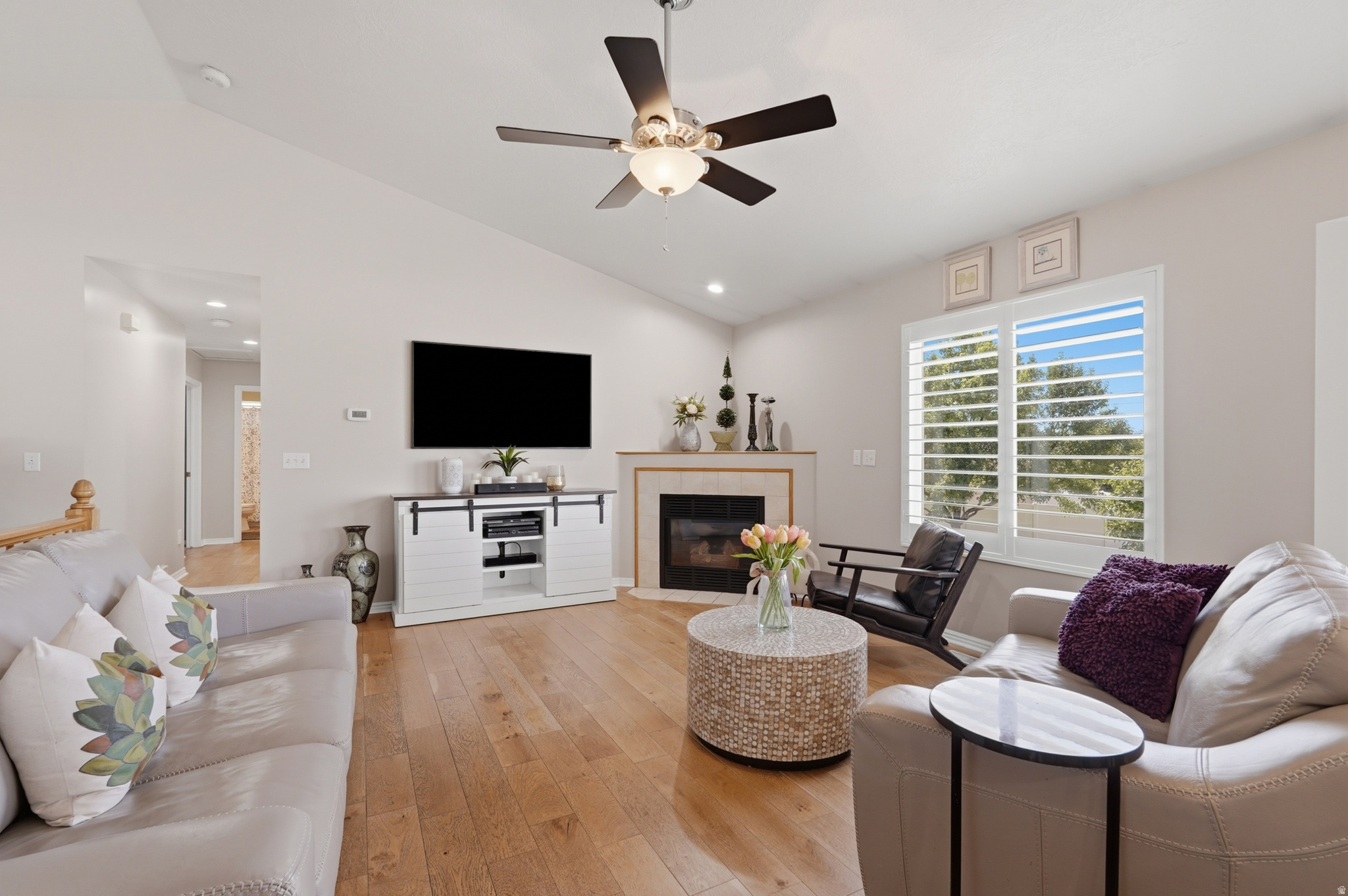 WESTERN ESTATES - Residential