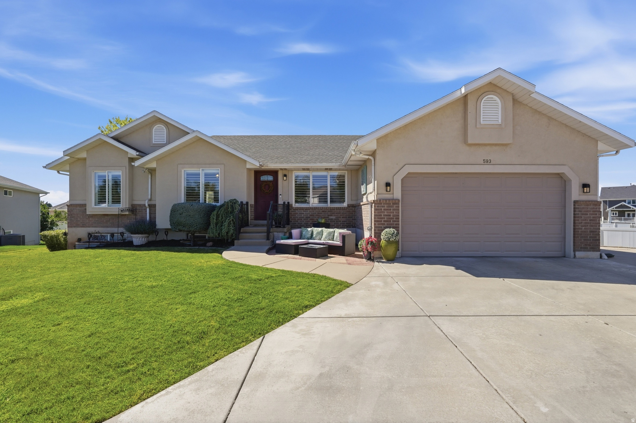 WESTERN ESTATES - Residential