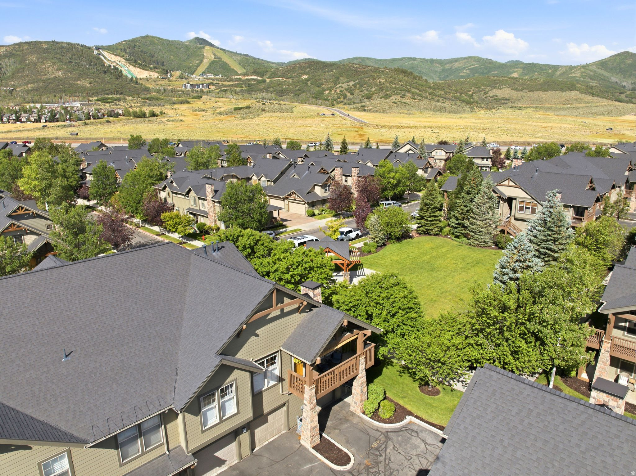 REDSTONE VILLAGE CONDOMINIUM - Residential
