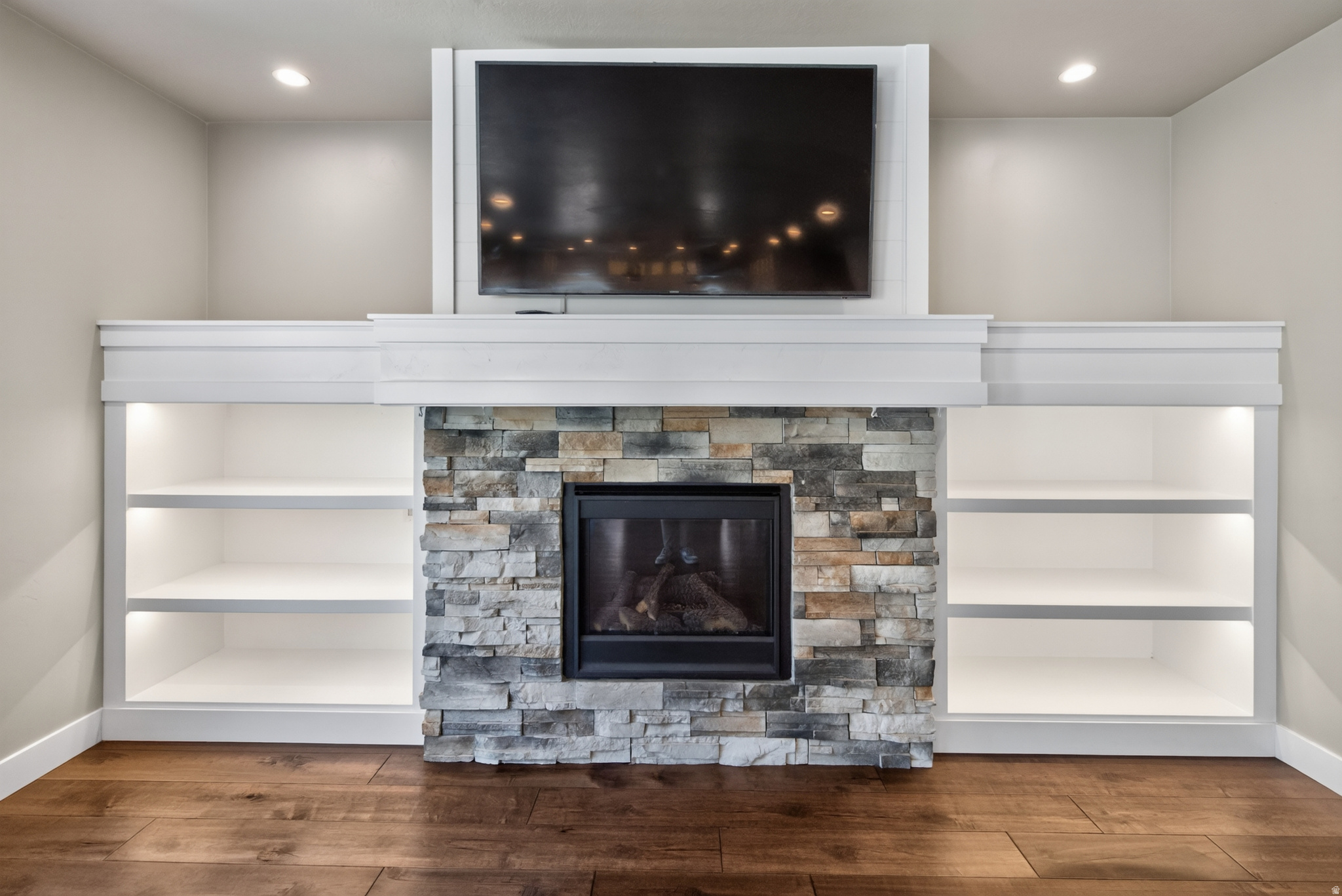 SAGE ESTATES - Residential
