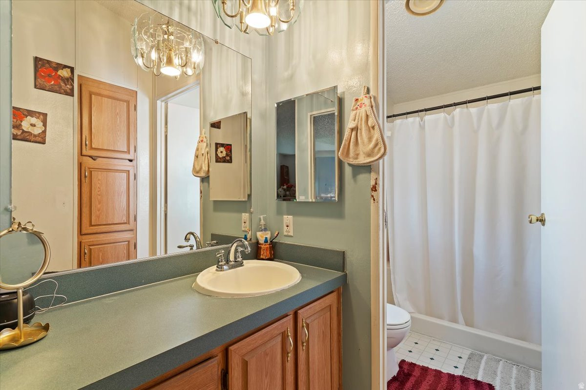 MEADOWBROOK - Residential