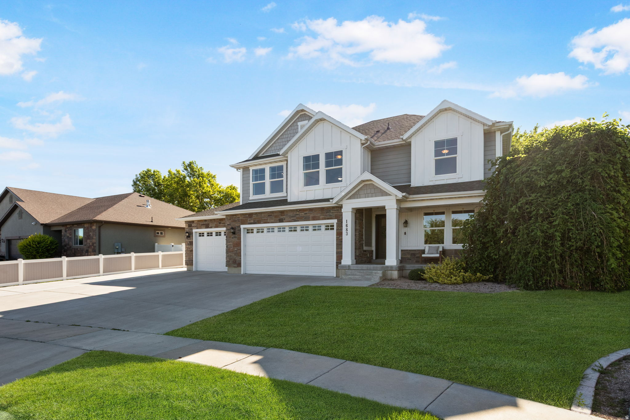 PINE MEADOWS - Residential