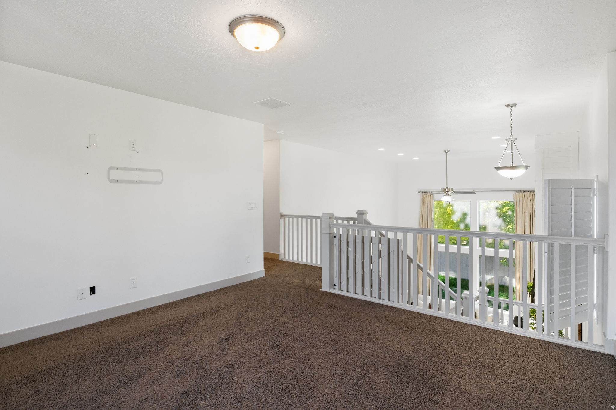PINE MEADOWS - Residential