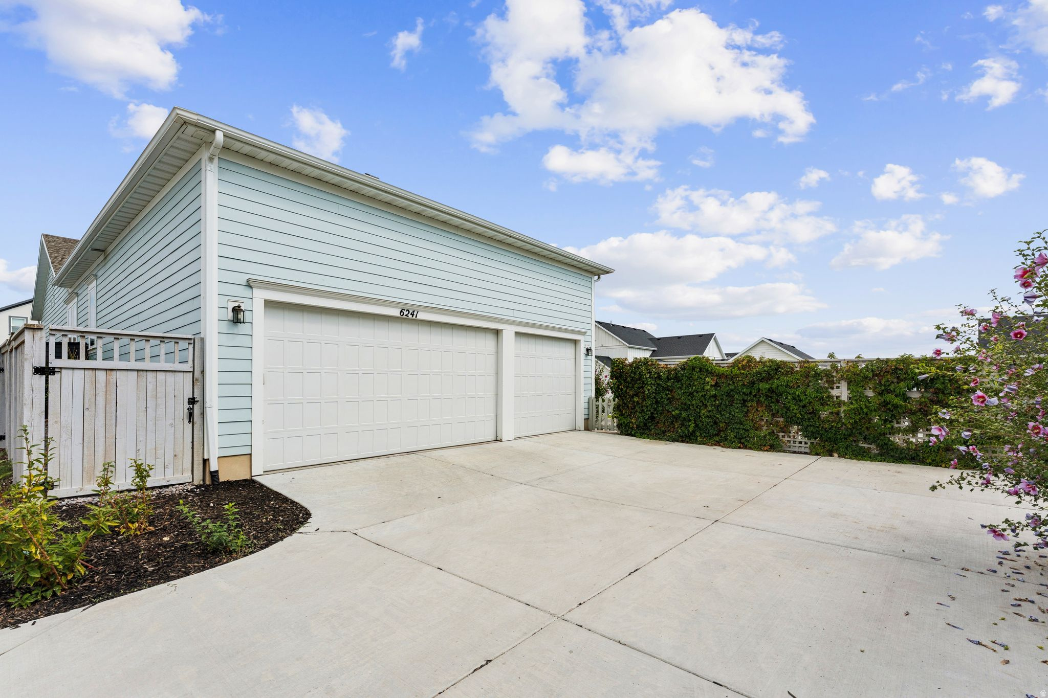 DAYBREAK VILLAGE - Residential