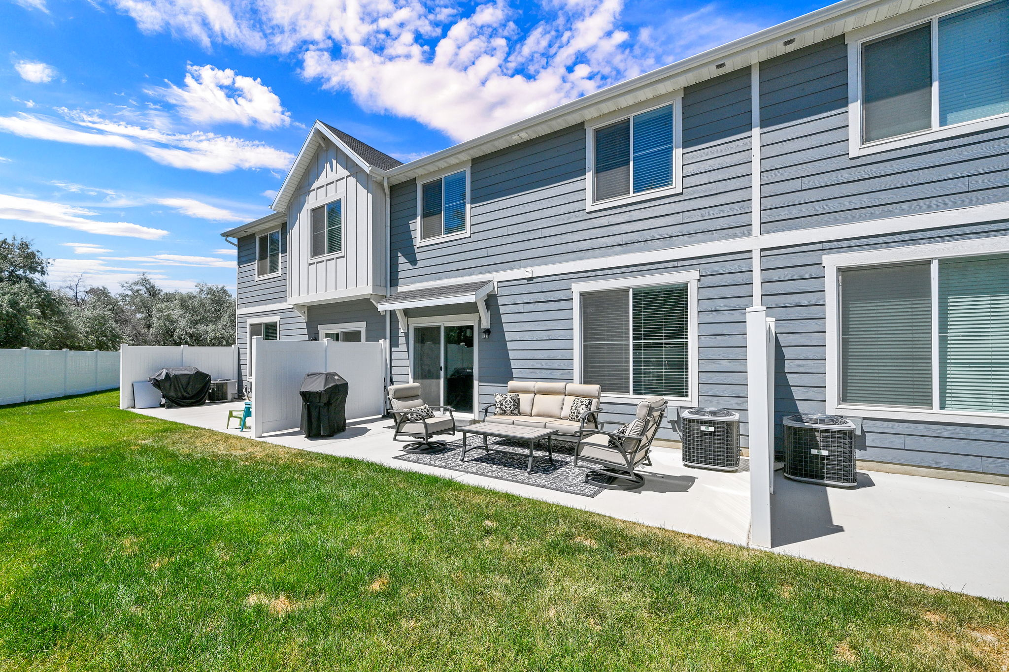 COURTYARD AT GREEN FARMS - Residential