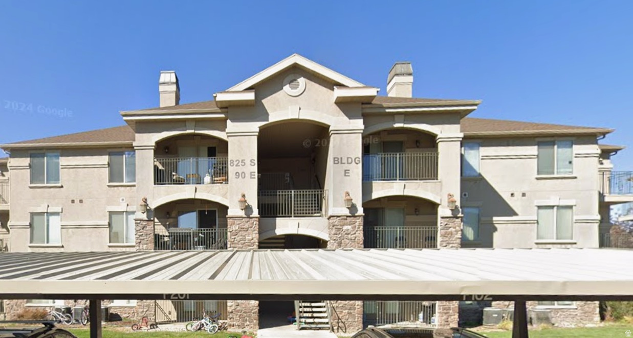 SILVER PINES CONDO - Residential