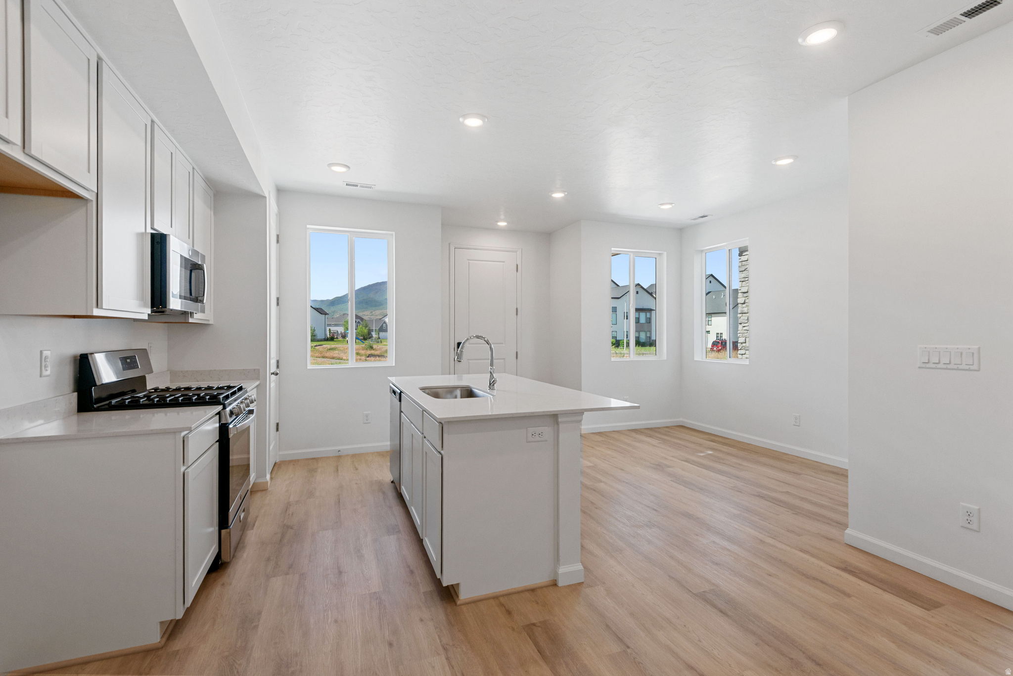 VILLAGES AT ARROWHEAD PARK - Residential