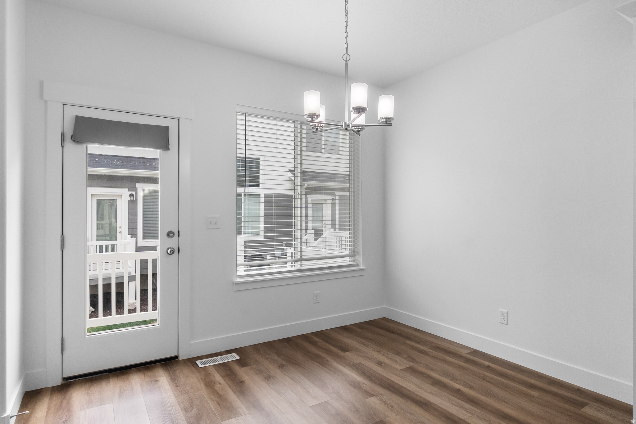 WILLOW POINT - Residential