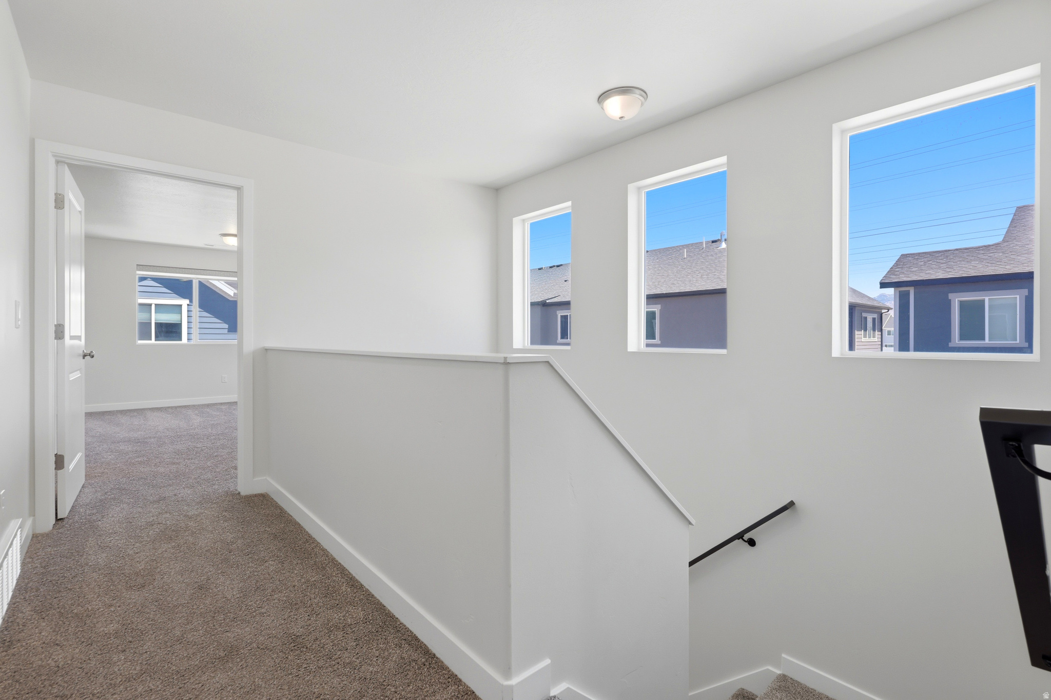 SALT POINT - Residential