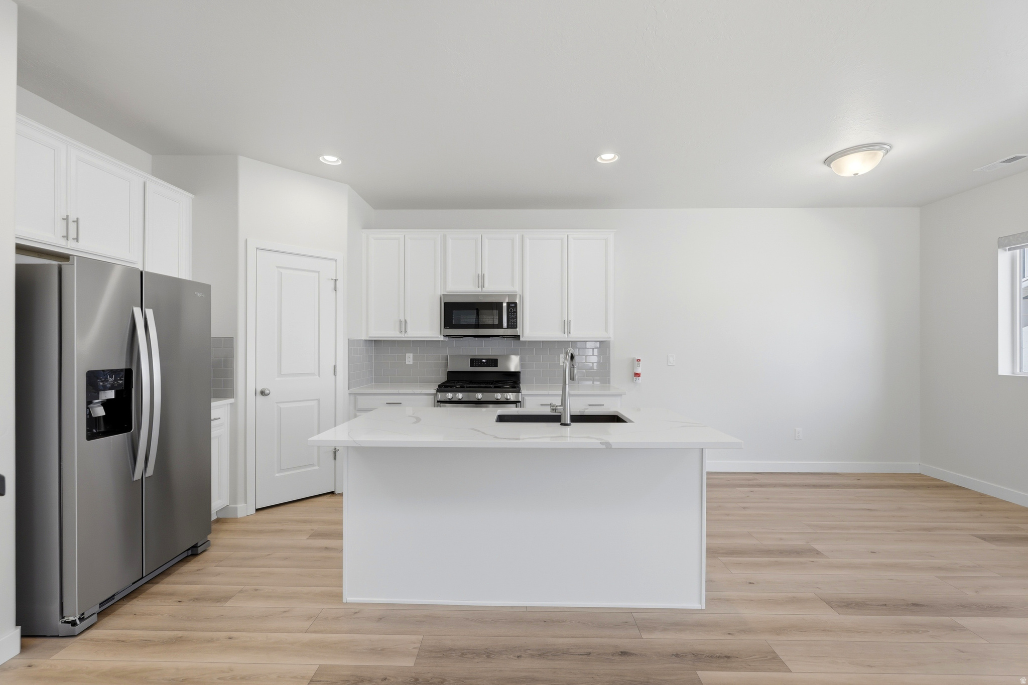 SALT POINT - Residential