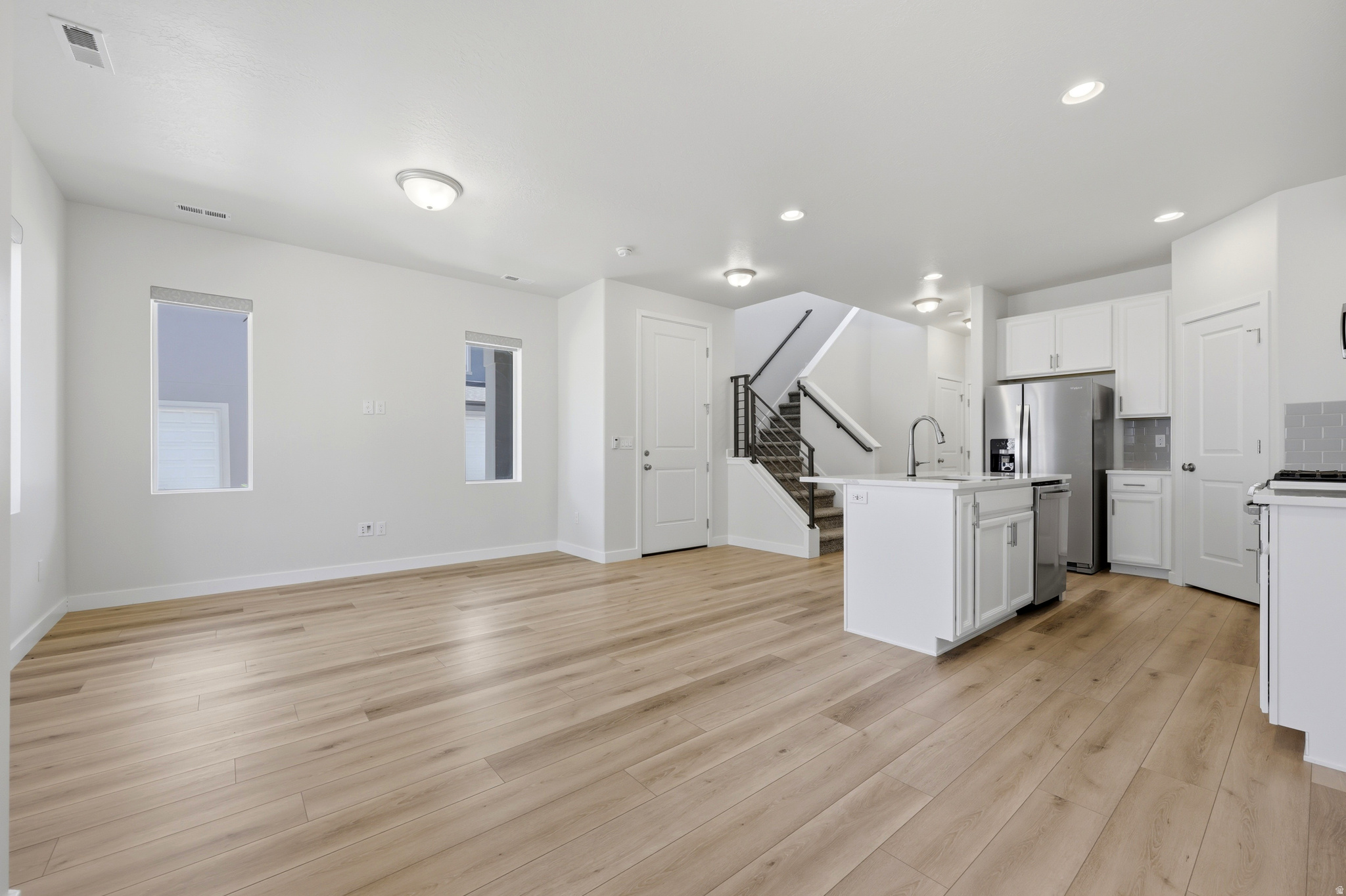 SALT POINT - Residential