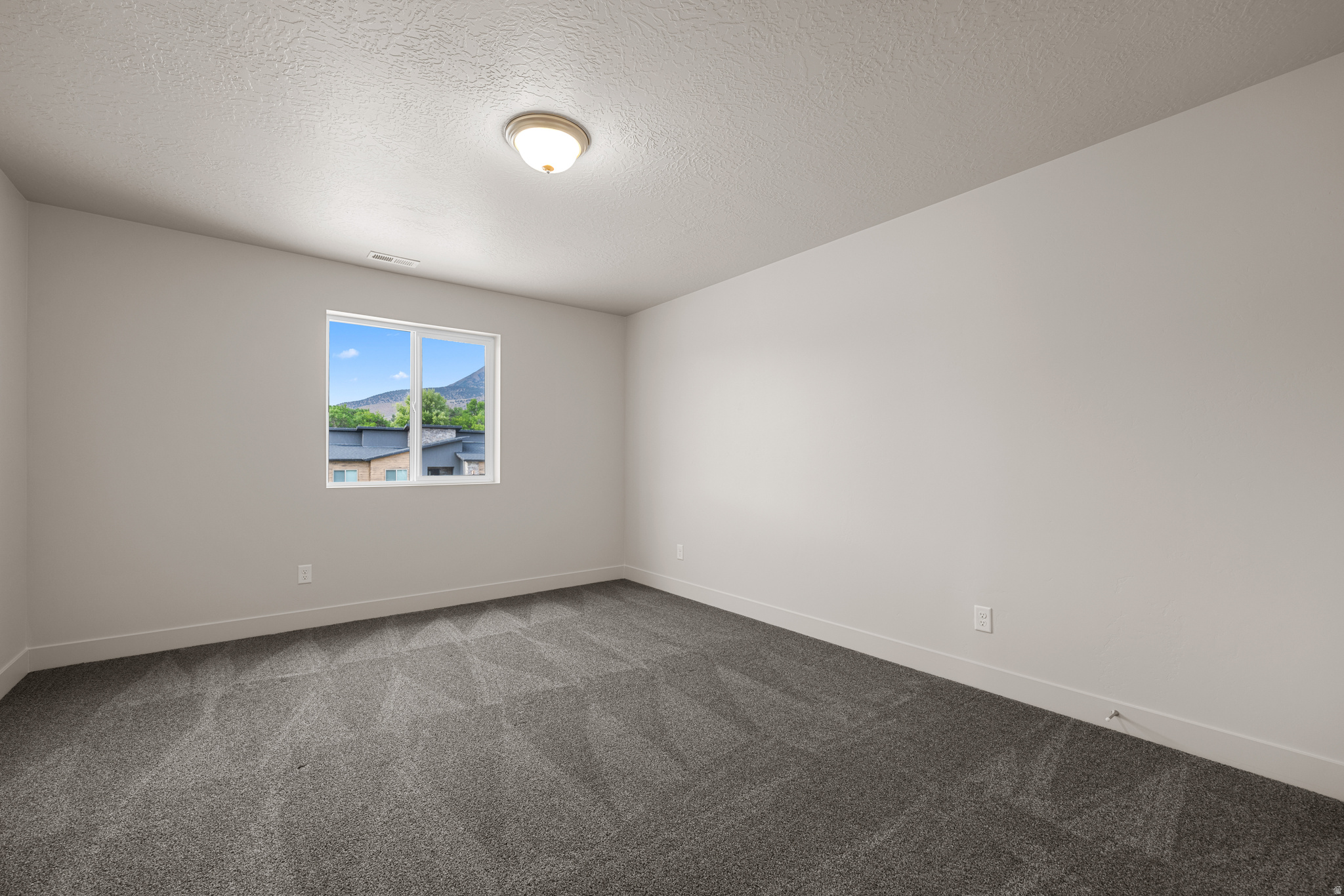 MAPLE MOUNTAIN - Residential