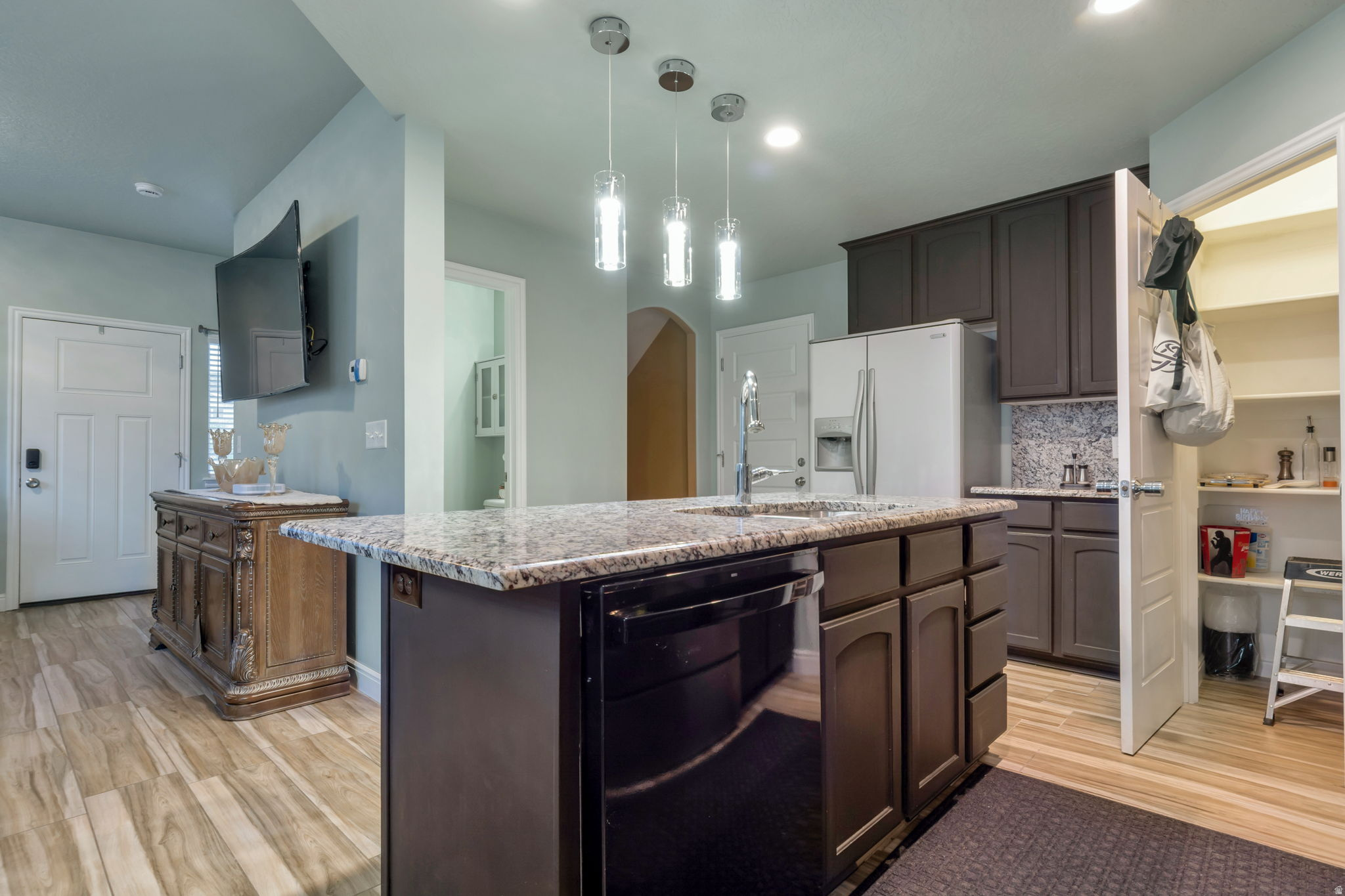 SILVER CREST - Residential