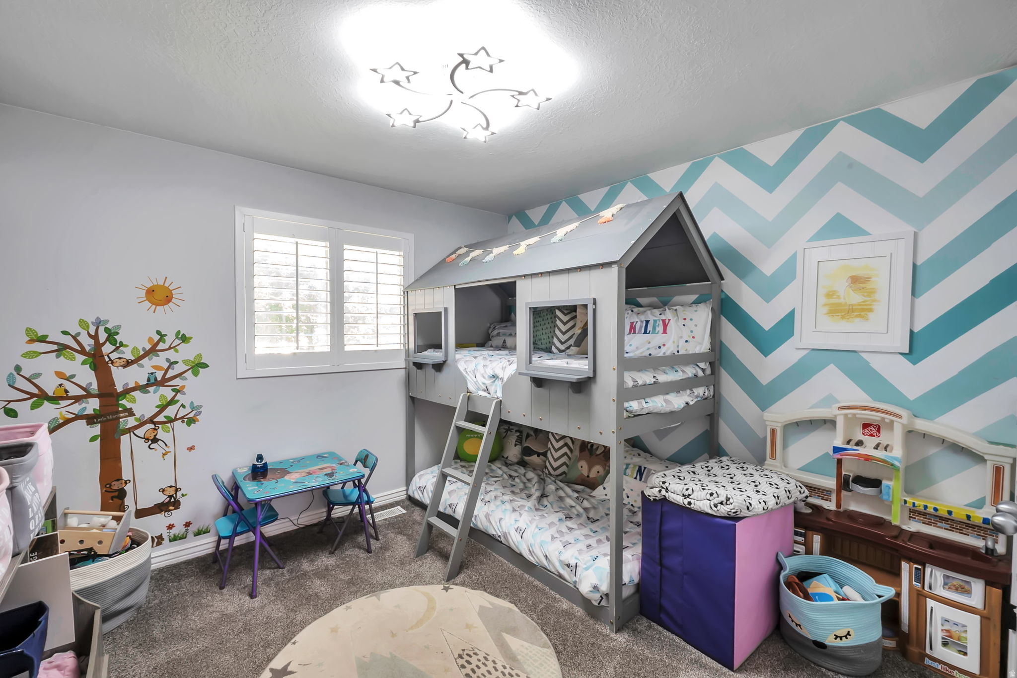 COLES CROSSING - Residential
