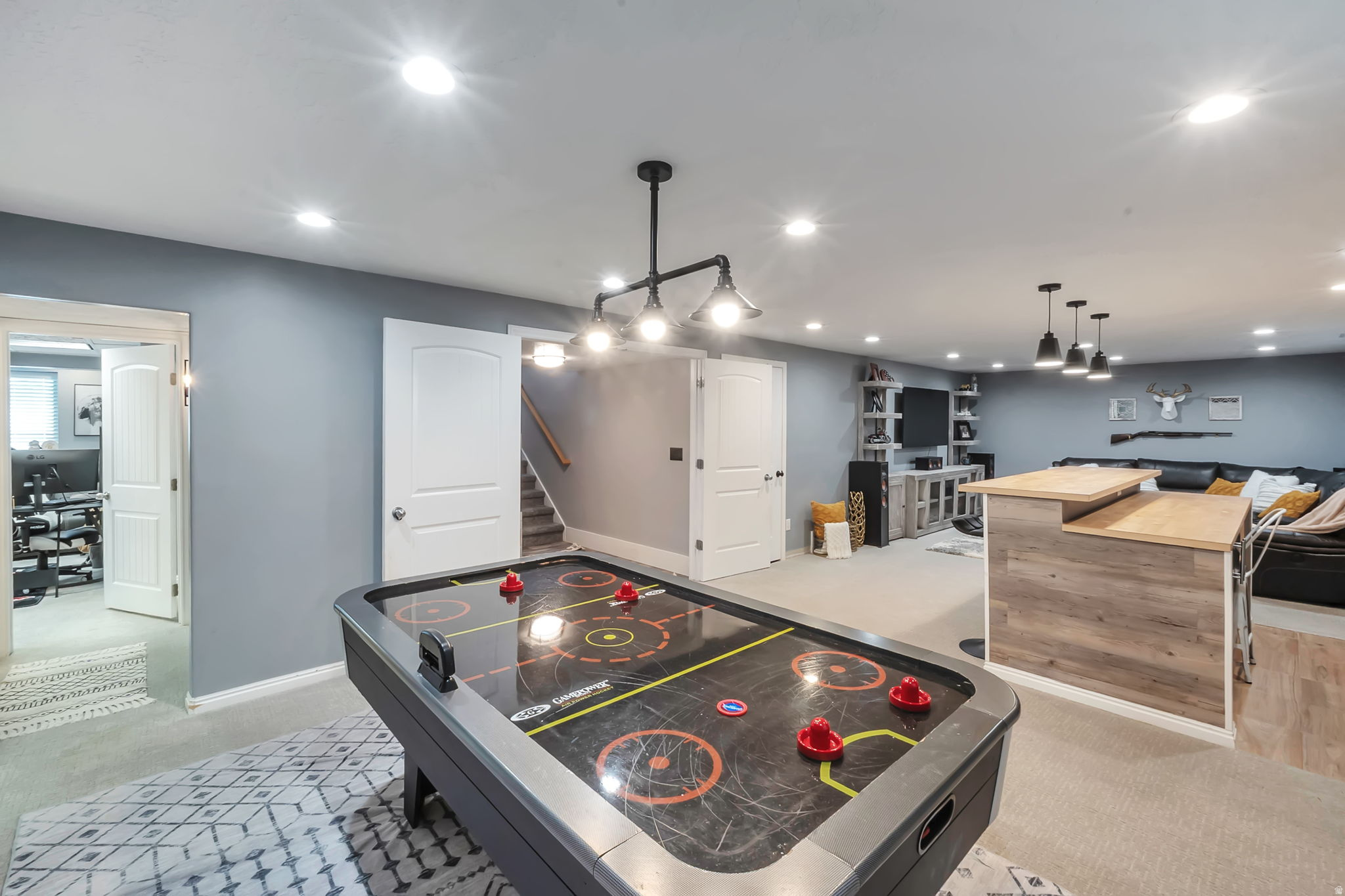 COLES CROSSING - Residential