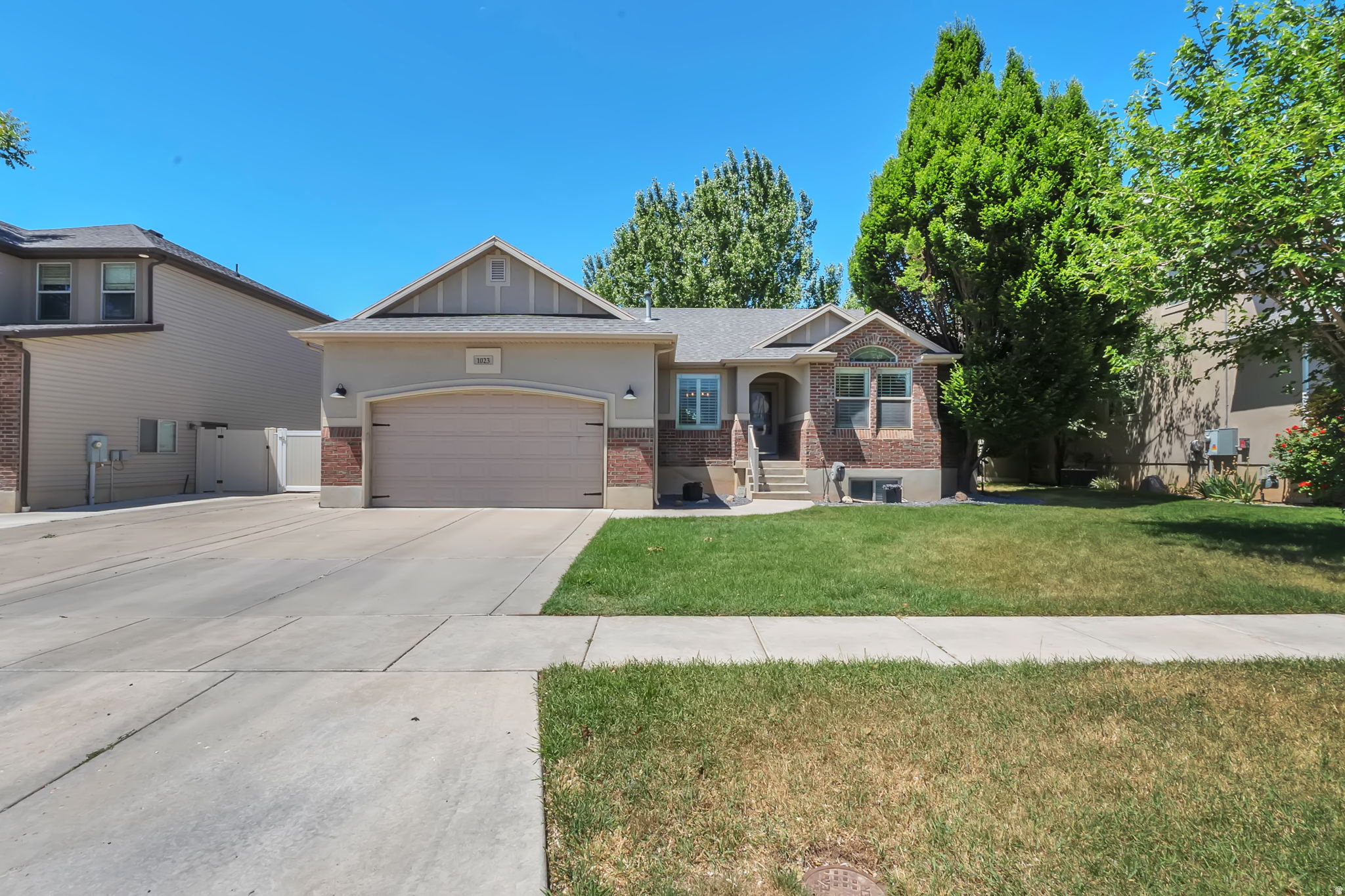 COLES CROSSING - Residential