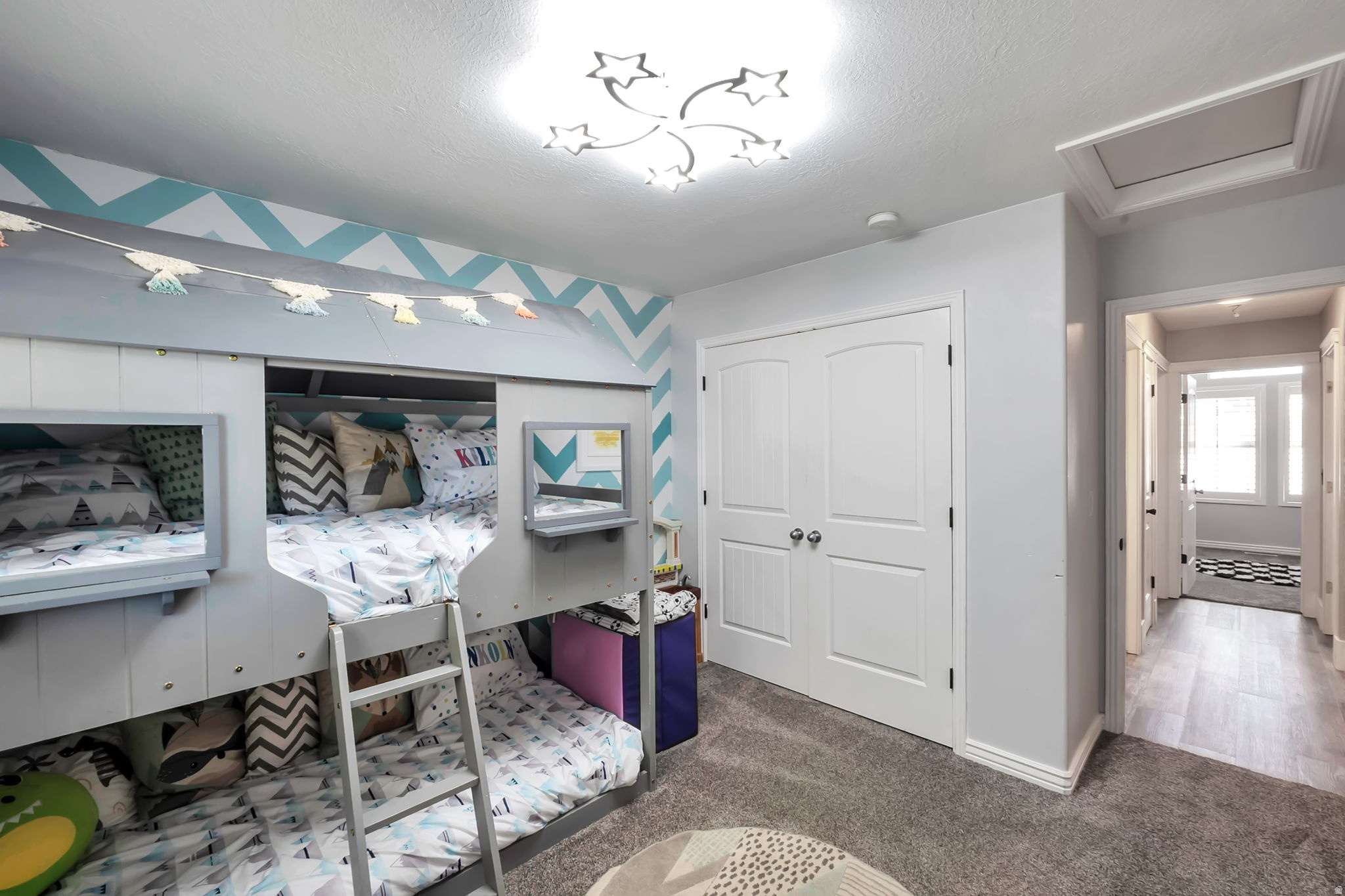 COLES CROSSING - Residential