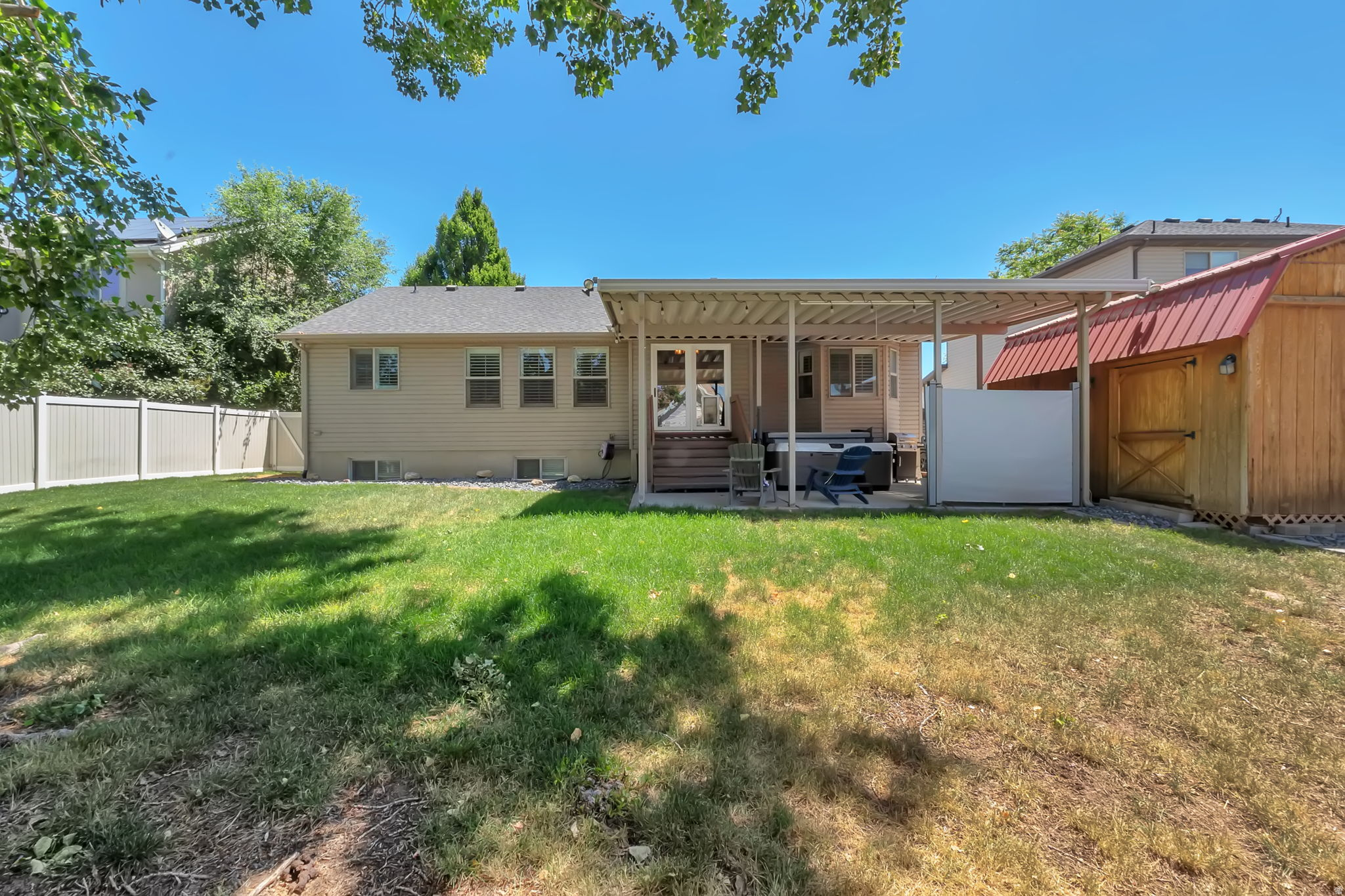 COLES CROSSING - Residential