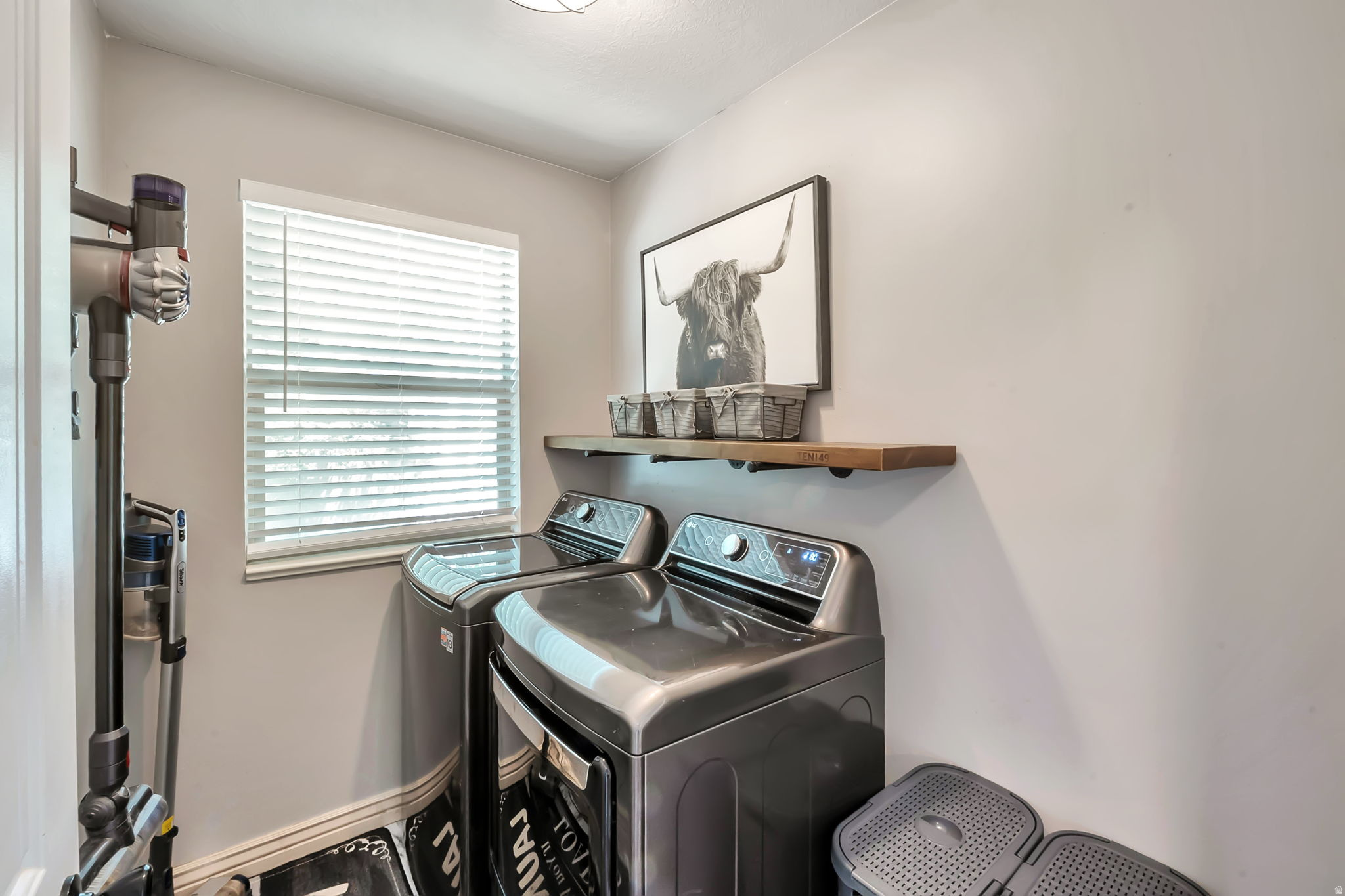 COLES CROSSING - Residential