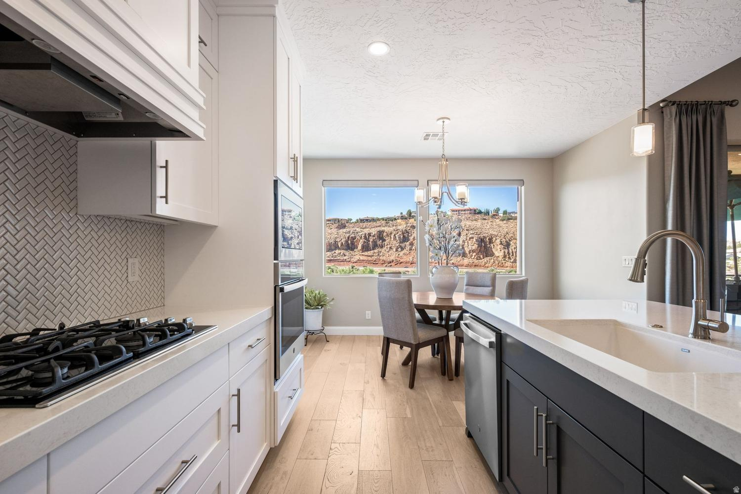 RIVERSIDE CLIFFS SUBDIVISION PH 4 - Residential