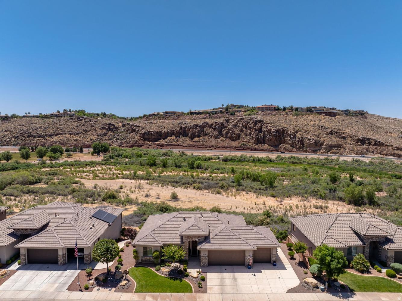 RIVERSIDE CLIFFS SUBDIVISION PH 4 - Residential