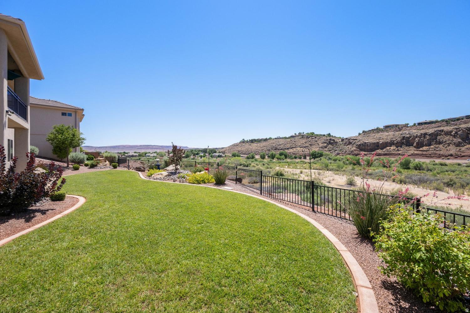 RIVERSIDE CLIFFS SUBDIVISION PH 4 - Residential