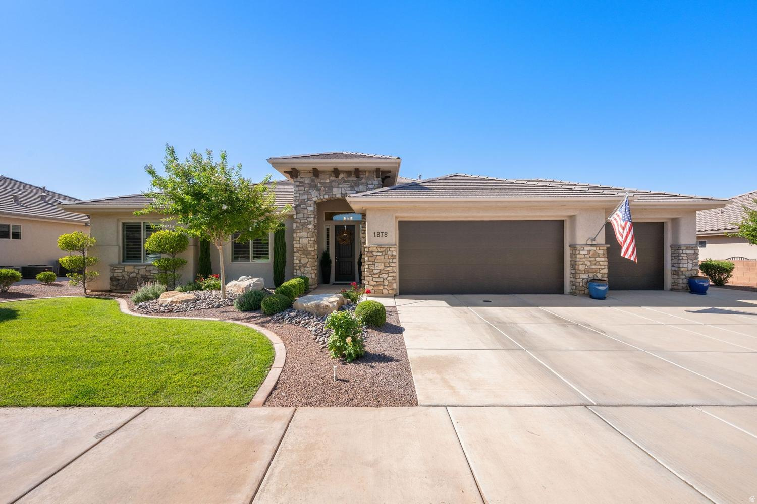 RIVERSIDE CLIFFS SUBDIVISION PH 4 - Residential