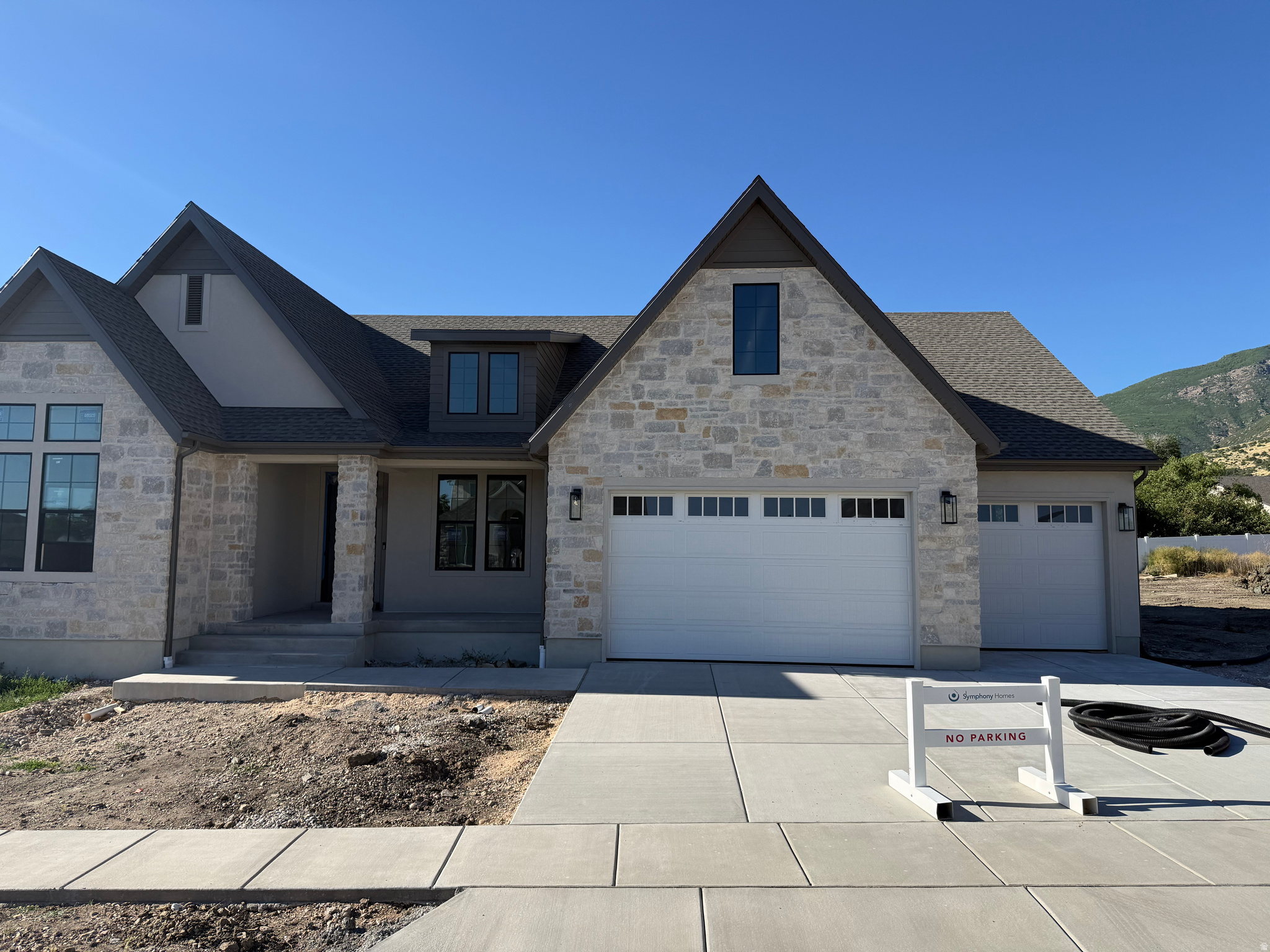 SUMMERHILL LANE - Residential